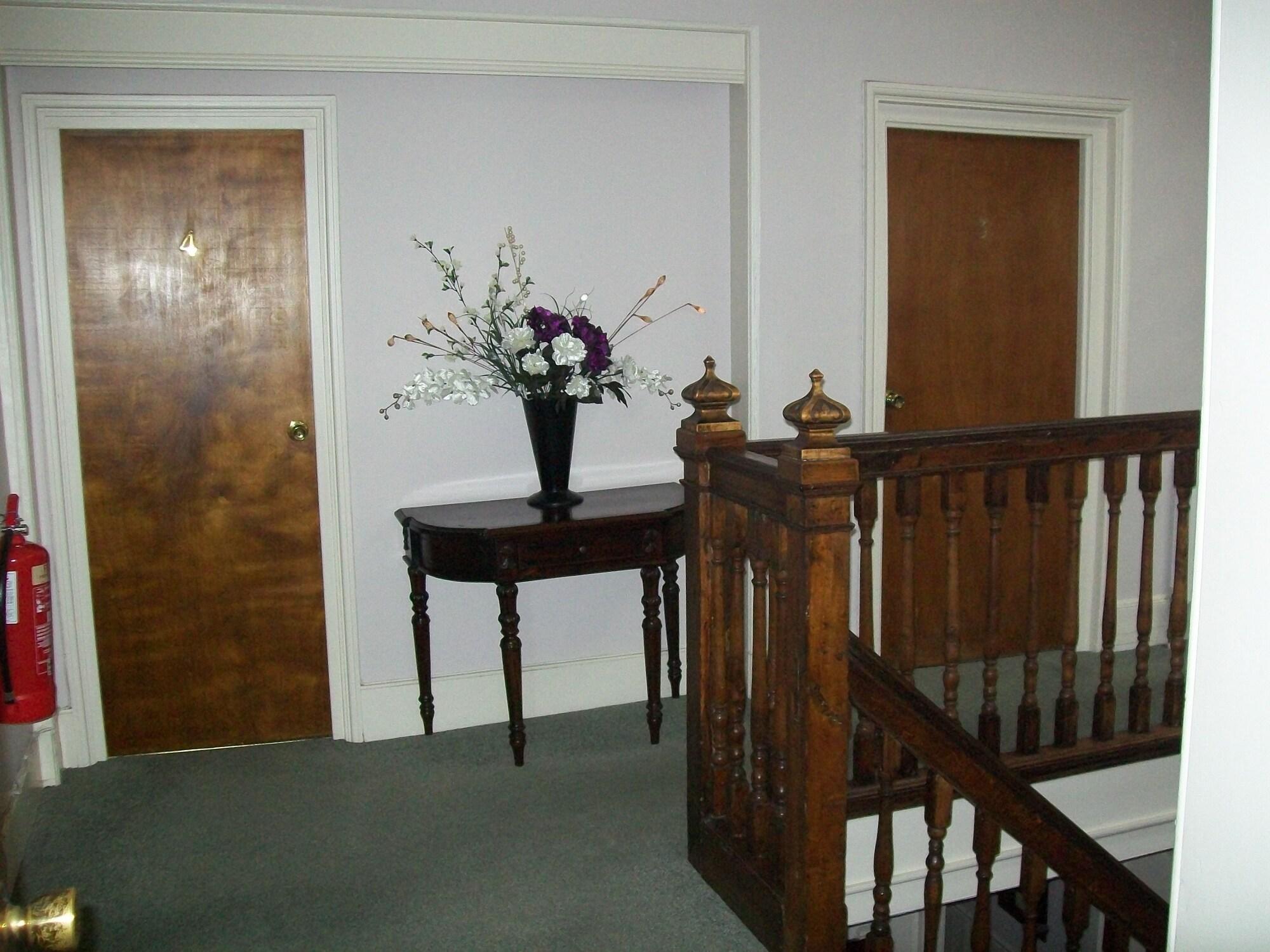 Chapel House 5* Atherstone