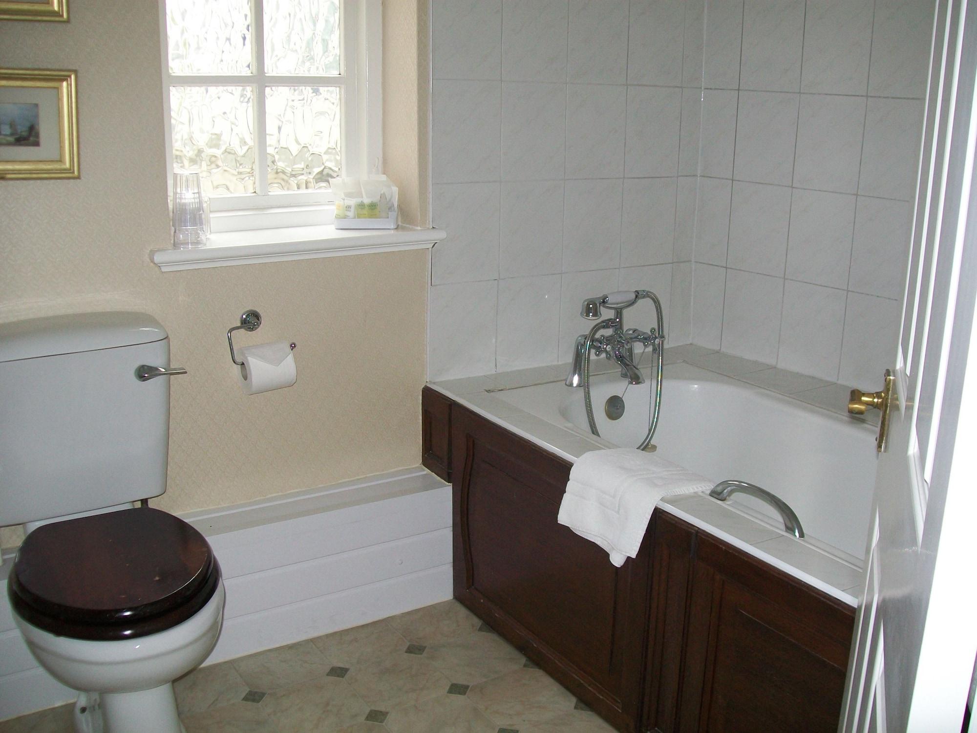 Chapel House 5* Atherstone