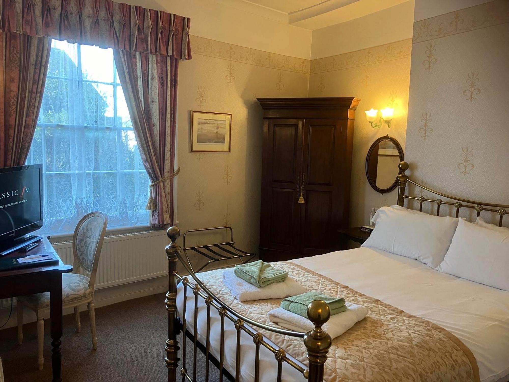 Chapel House Hotel 5*