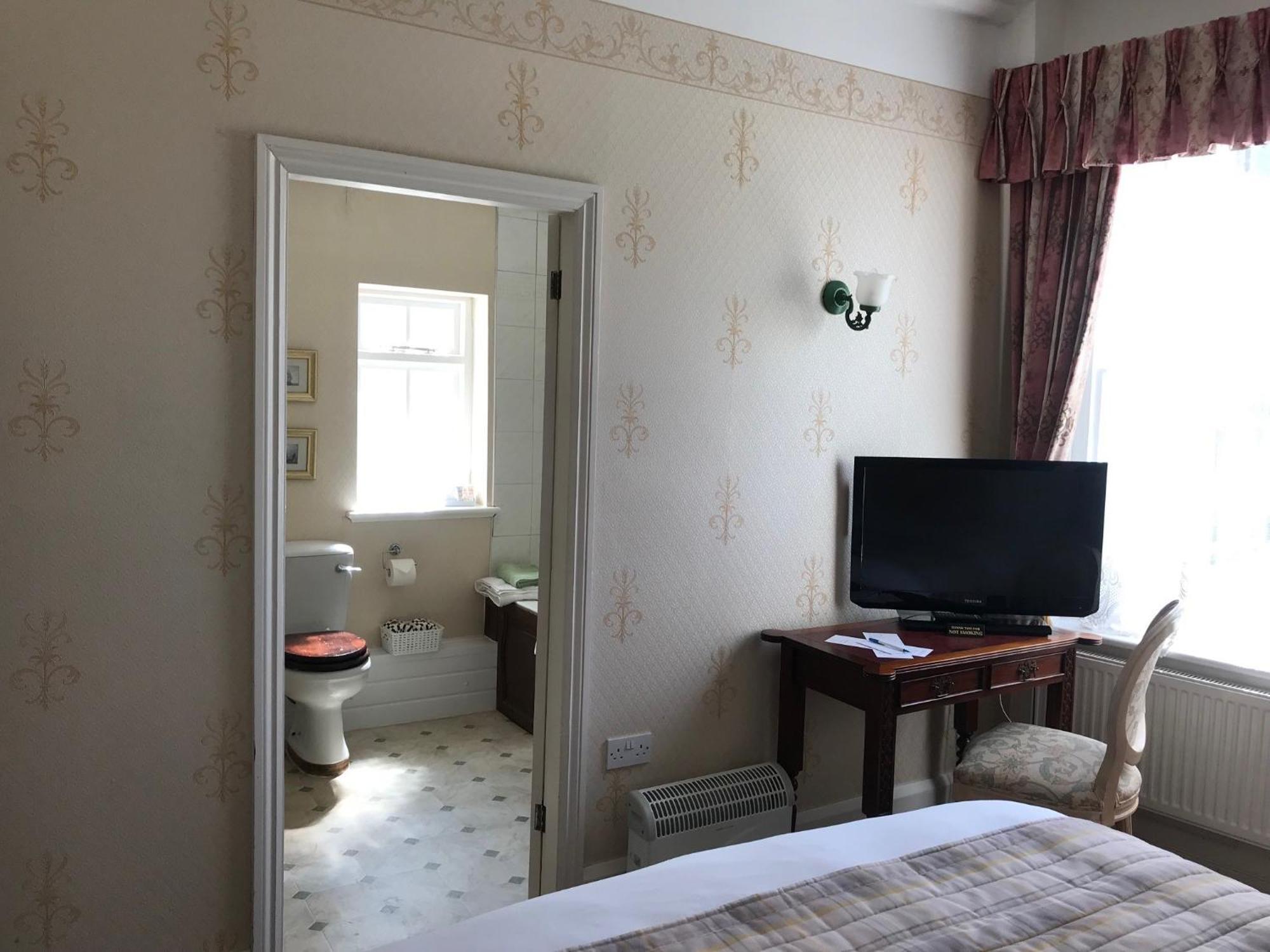 Hotel Chapel House